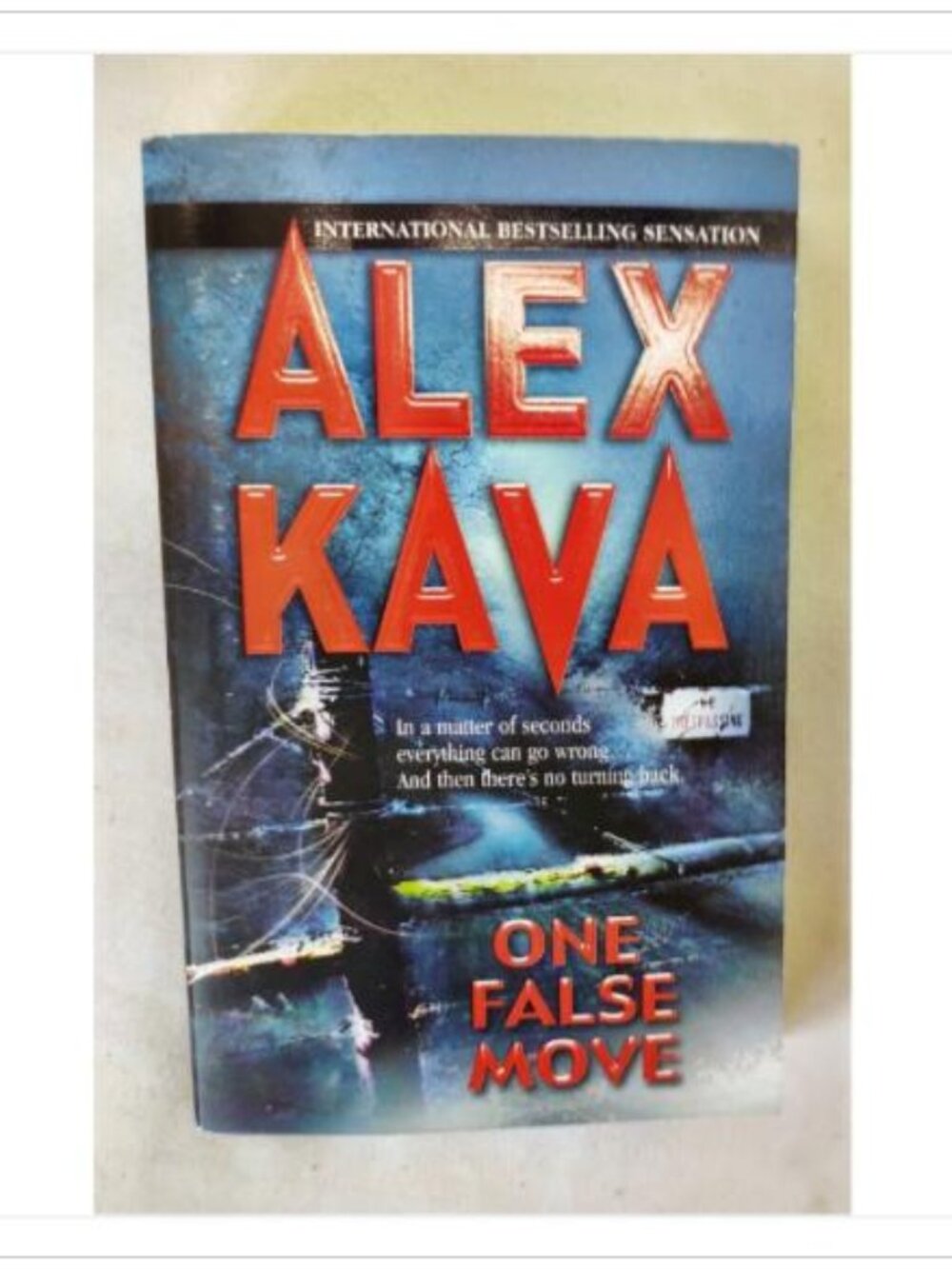 One False Move by Alex Kava 2004 MIRA Paperback ISBN 0778321894